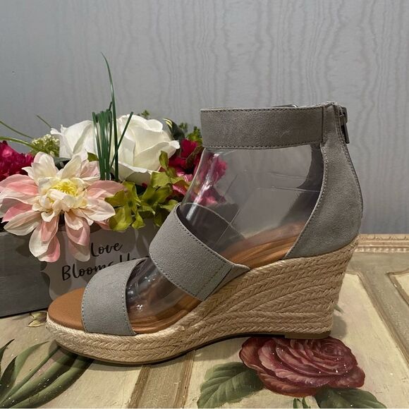 Dolcetta Suze Espadrille Wedges Faux Suede Smoke Gray Back Zip Sz 8 NWT - Picture 5 of 15